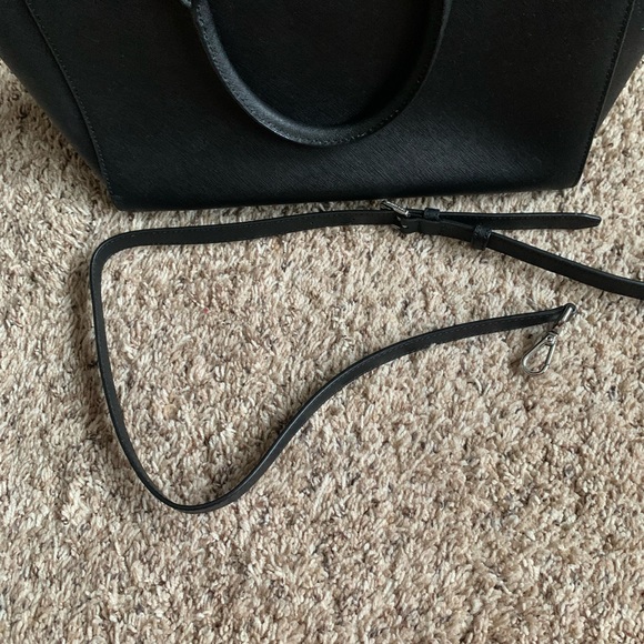 Michael Kors Selma, large black leather satchel - Picture 7 of 13